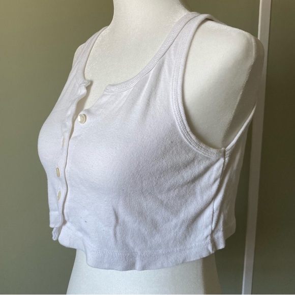Vintage Cropped Cami with Mother of Pearl Buttons 🕊 - Picture 3 of 3